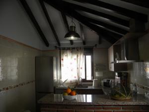 Dapur atau dapur kecil di El Valdes House +21 gambar