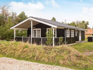 Gallery image of Three-Bedroom Holiday home in Oksbøl 43 in Vejers Strand