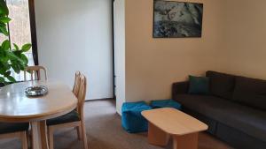 Posedenie v ubytovaní Apartmány EDDY