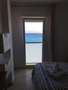 Imagen de la galería de Apartamento frente al mar, en Ceuta