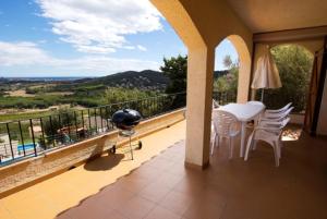 A balcony or terrace at Club Villamar - Sport