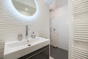 Ein Badezimmer in der Unterkunft Villa Biston