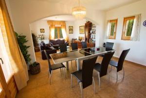 A seating area at Club Villamar - Sport
