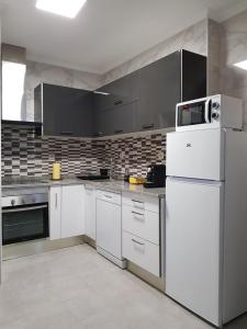 Η κουζίνα ή μικρή κουζίνα στο Vitoria Douro +44 φωτογραφίες