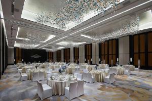 Restaurace v ubytování Xianghu Xiaoyao Manor + 37 fotografií