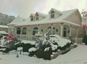 L'établissement 5th Street Inn en hiver