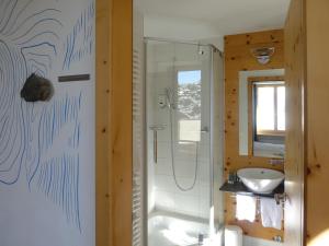 Koupelna v ubytování 3100 Kulmhotel Gornergrat