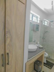 Ένα μπάνιο στο Fullmoon Apartment & Studio