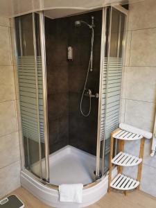 Koupelna v ubytování Hôtel Belair "Ravel Etape"