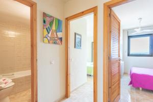 Posteľ alebo postele v izbe v ubytovaní Apart-rent Apartment Port Grec 0162