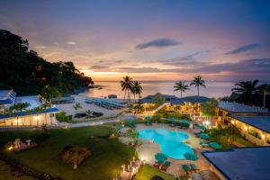 Bazén v ubytování Khaolak Sunset Resort - Adults Only - SHA Extra Plus nebo v jeho okolí