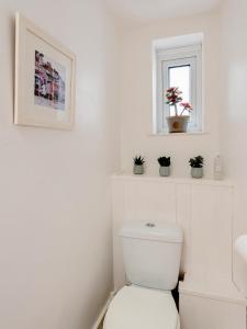 Ванна кімната в Nomi Homes - Topsham - Exeter - Exmouth Beach - Central - WIFI - BOOKDIRECT