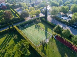 Tenis a/nebo squash v ubytování Camping Piantelle nebo okolí