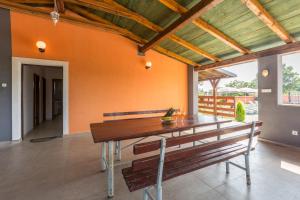 Fotografie z fotogalerie ubytování Cozy villa Sejdi with private pool in Pula by WiiBuk v destinaci Pula
