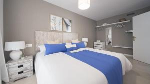 Posteľ alebo postele v izbe v ubytovaní Apartment Unio, TarracoHomes