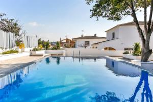 Bazén v ubytování Vacaciones Perfectas en la Playa Calafell nebo v jeho okolí