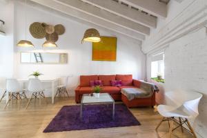 Posedenie v ubytovaní Baron Suites Reina