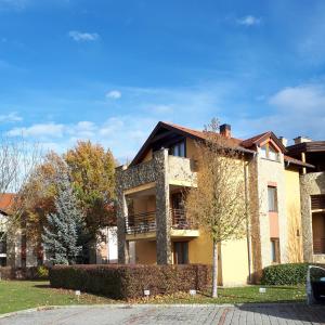Budova, v ktorej sa apartmán nachádza