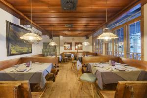 En restaurang eller annat matställe på Venediger Lodge