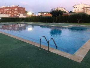Bazén v ubytovaní MARSOL RELAX Roda de Barà alebo v jeho blízkosti