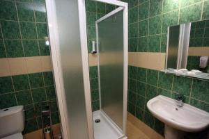 Kopalnica v nastanitvi Hotel Širák
