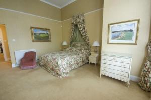 Springwood Apartment