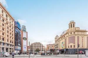 Nespecifikovaný výhled na destinaci Madrid nebo výhled na město při pohledu z apartmánu