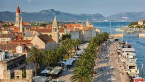Fotografie z fotogalerie ubytování VILLA SARA-Trogir center-pool-parking v Trogiru