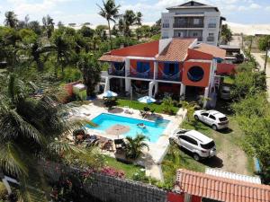 Bazén v ubytování Pousada Tartaruga Cumbuco nebo v jeho okolí