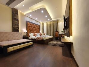 Hotel Makhan Residency的休息区