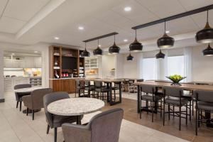Restaurace v ubytování Hyatt Place Tucson Central