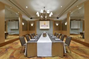 Der Geschäftsbereich oder Konferenzraum in der Unterkunft Miracle Grand Convention Hotel