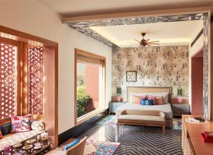 Taj Devi Ratn Resort & Spa, Jaipur的休息区