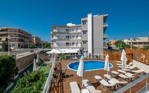 Bazén v ubytování Marine Congo Hotel nebo v jeho okolí