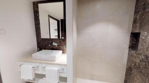 Koupelna v ubytování White Pearl Apartment 1.08