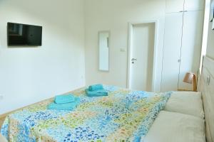 Posteľ alebo postele v izbe v ubytovaní En-suite Rose on Rokova Street - 5 min Walk to the Old Town of Split
