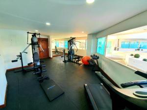 Fitness centrum a/nebo fitness zařízení v ubytování Torres del lago Pegasus Group Cartagena