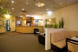 Lobbyen eller receptionen på Cabo Nonsmoking-Hotel 