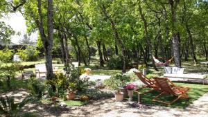 Zahrada ubytování Mas Val-Chênaie Gordes