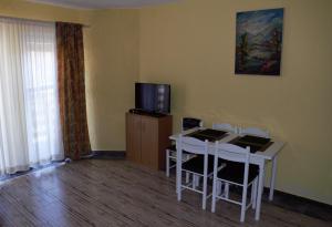 TV a/nebo společenská místnost v ubytování Apartments Japuncic