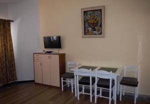 TV a/nebo společenská místnost v ubytování Apartments Japuncic