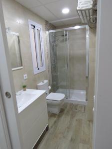 Koupelna v ubytování Living Sevilla Apartments Hércules