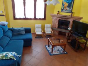 TV a/nebo společenská místnost v ubytování Casa Rural Izarrak