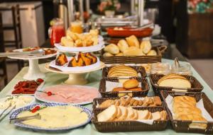 Mad på hotellet eller i nærheden