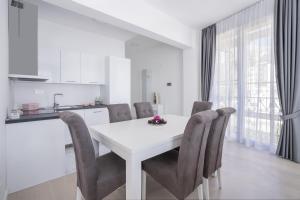 Gambar di galeri bagi Montesun Apartments Bečići di Boreti