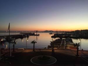 Apartamento junto al mar - Apartment by the sea, LAmpolla ...