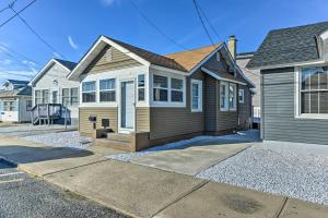 Gallery image of Gulf Coast Cottage - Walk to Beach and Boardwalk! in Point Pleasant Beach