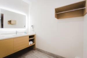 Fotografie z fotogalerie ubytování Palace Inn Blue Federal Road v destinaci Houston