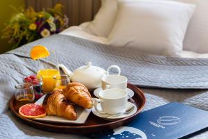 Jedlo v ubytovaní bed & breakfast alebo blízkom okolí + 37 fotografií