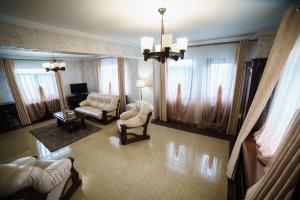 Posezení v ubytování Grand Hotel Orient Braila